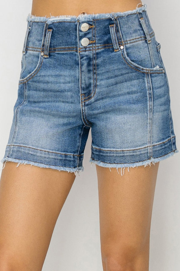 Short en jean taille haute RISEN avec coutures détaillées et bords bruts